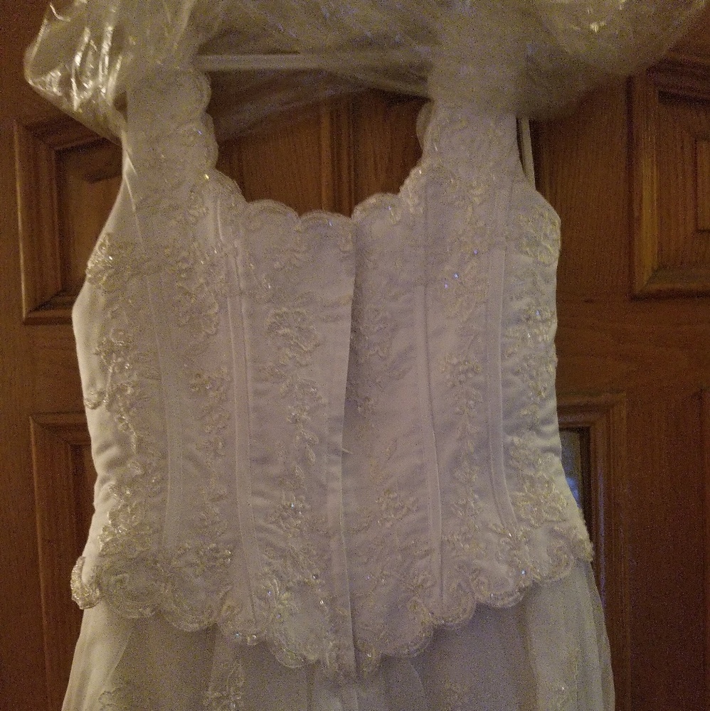 Medium size wedding dress